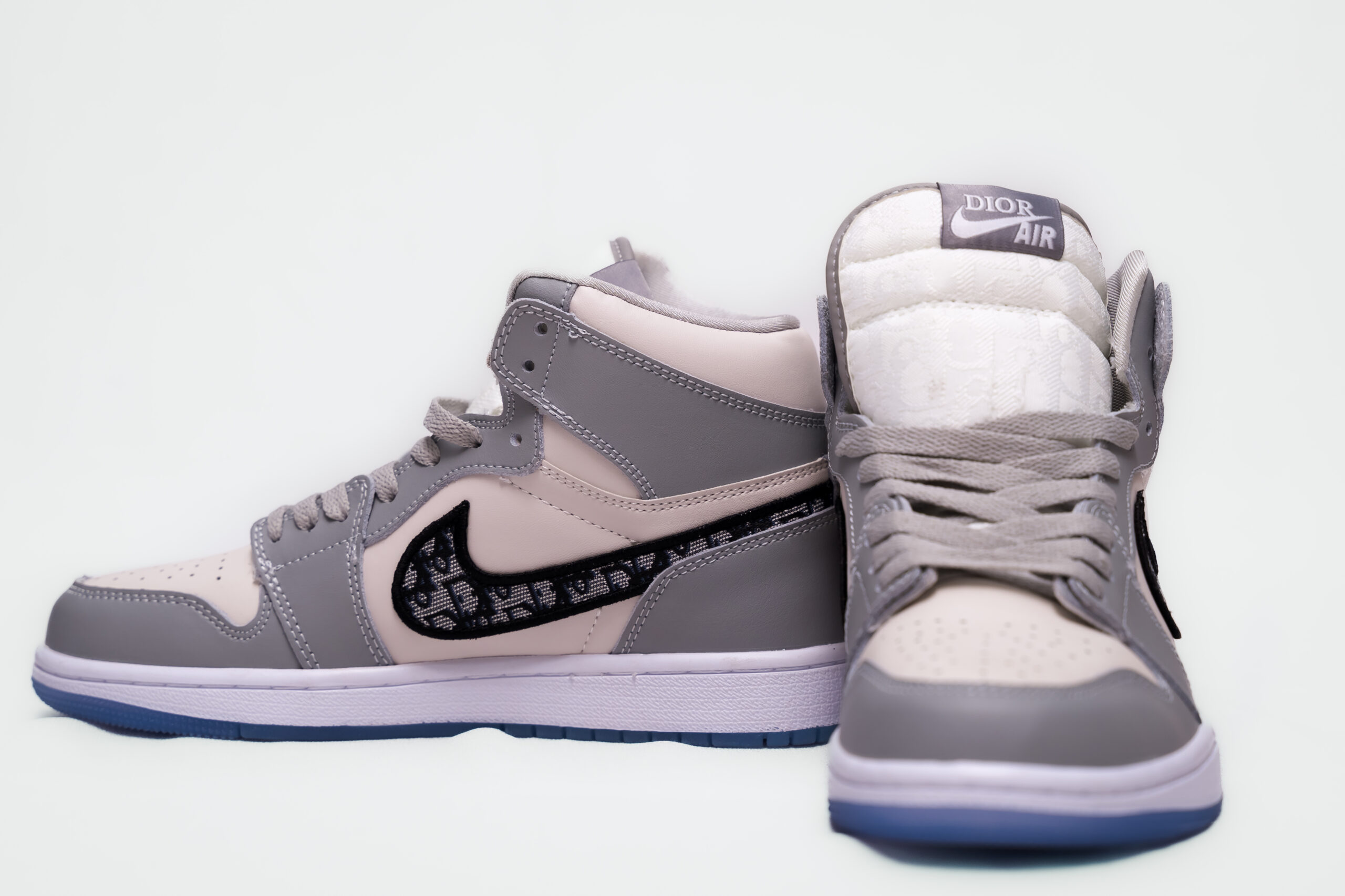 jordan1Dior_NikeJordan_grey2-1.jpg jordan1Dior NikeJordan grey2 1 scaled